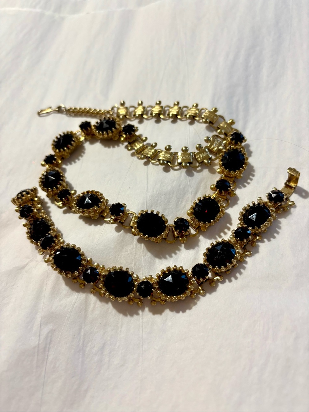 Vintage Gold-Tone Crimson Crystal Necklace and Bracelet Set, unmarked, EUC